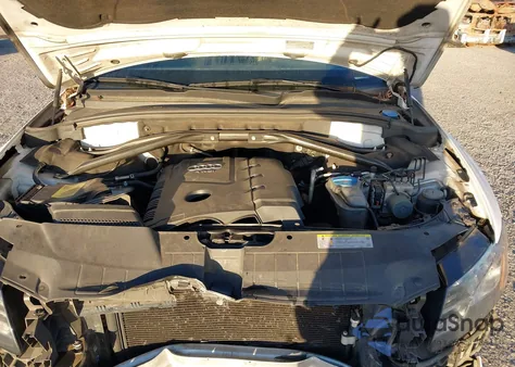 2011 Audi Q5 2.0T Premium from USA, damaged, VIN WA1LFAFP3BA055779